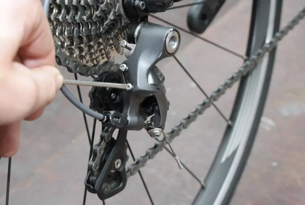 How To Fix A Bike Chain That Keeps Coming Off