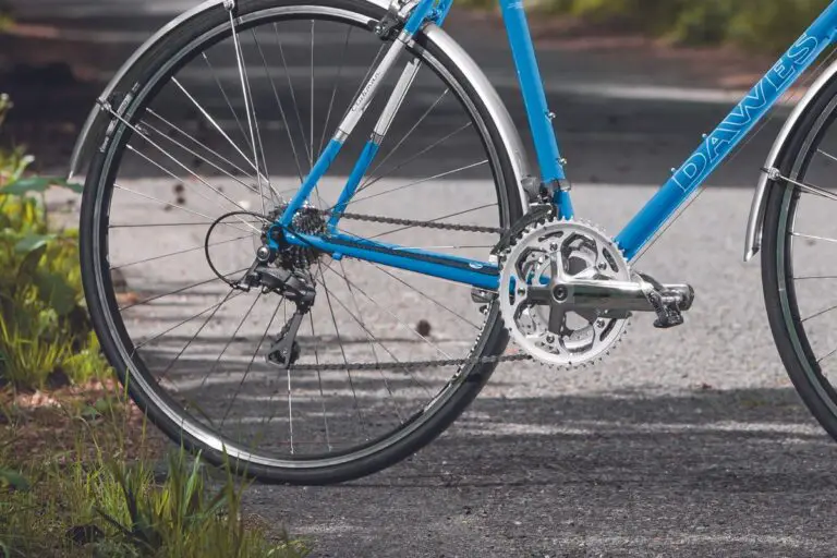 Shimano Claris vs Altus